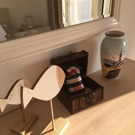 Swimming Apartment *