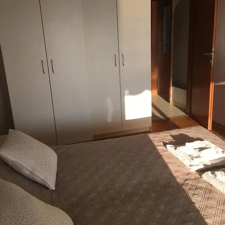 Swimming Apartment *